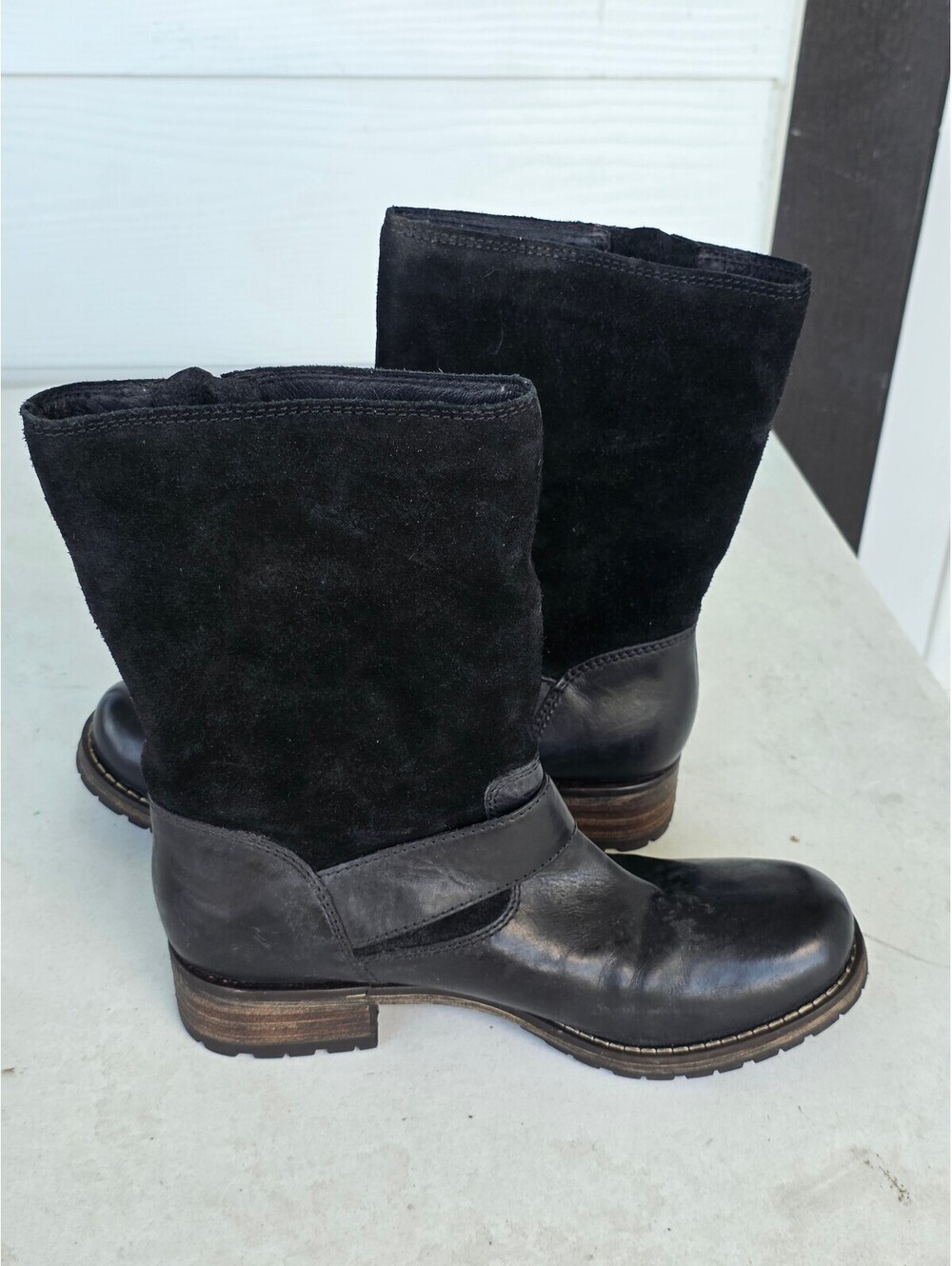 Clarks Black Leather Suede Moto Biker Boots Side Zip Buckle Lug Sole 6.5M - Picture 6 of 9